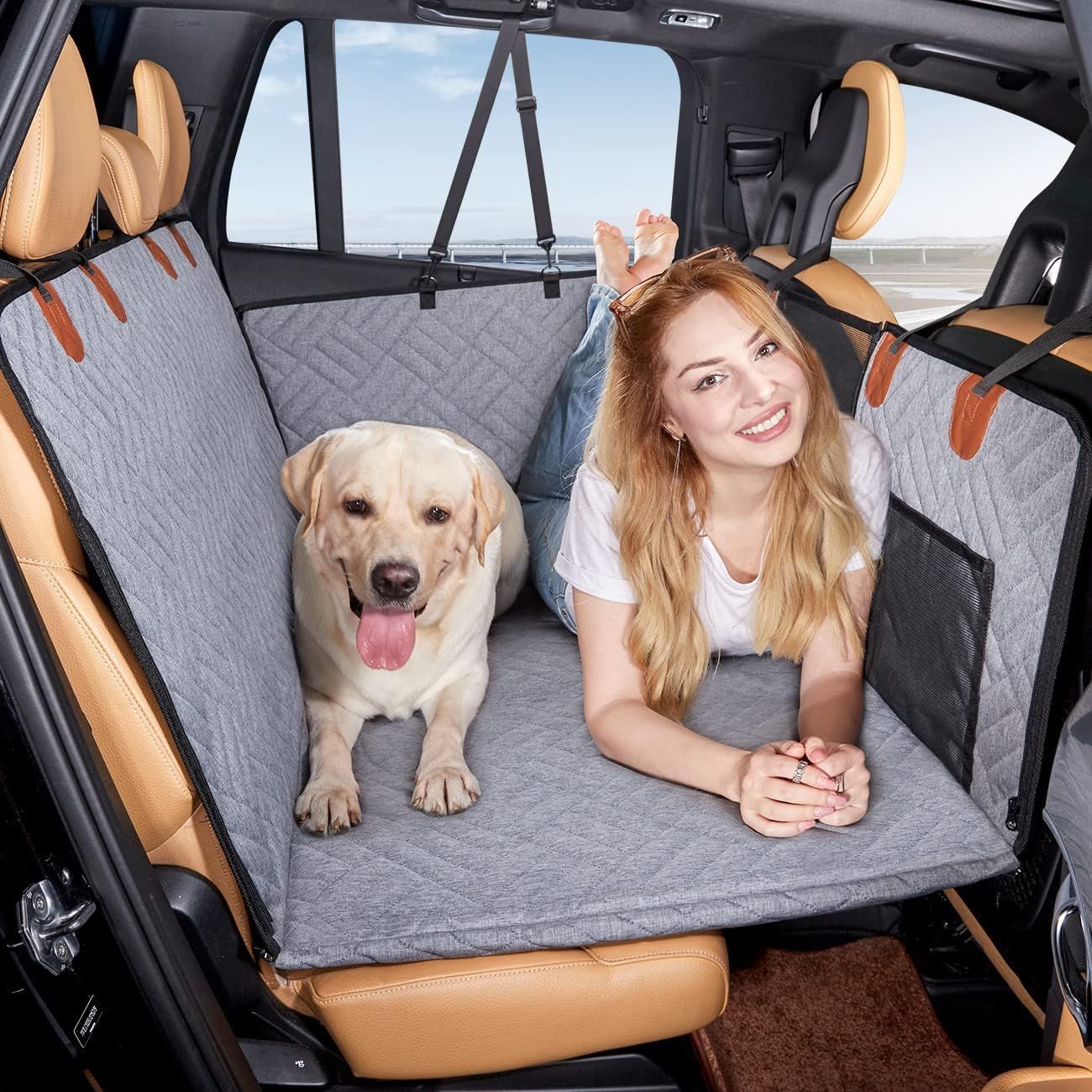 NOEIFEVO CA17 couverture pour chien pour siège arrière de voiture avec fenêtre en mesh et surface lavable, fond rigide, housse de siège de voiture pour animaux de compagnie, convient à la plupart des voitures, SUV et camions